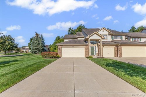 392 N Vista, Auburn Hills, MI, 48326-1446 | Card Image