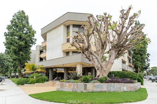 129-750 S Spalding Dr, Beverly Hills, CA, 90212-1806 | Card Image