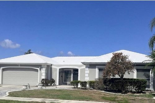 3922 Venetian Way, Tampa, FL, 33634-7424 | Card Image