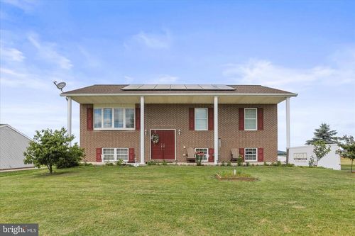 2440 Belair Dr, Dover, PA, 17315-3504 | Card Image