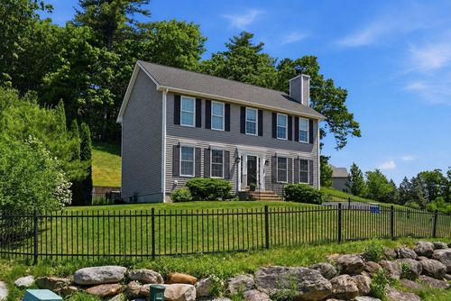 67 Hidden Rd, Dracut, MA, 01826-1699 | Card Image
