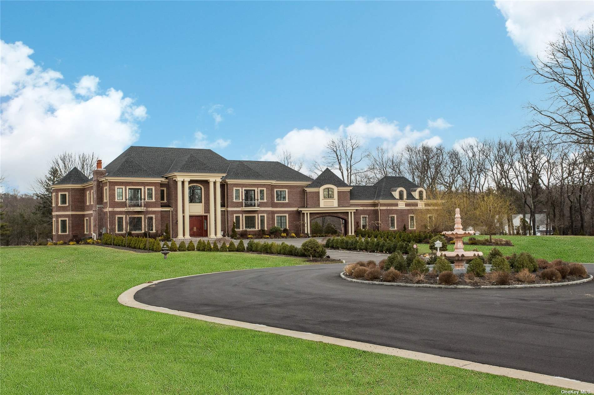 Evergreen Way, Glen Head, NY 11545