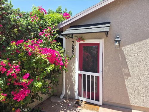 7645 Amestoy, Lake Balboa, CA, 91406 | Card Image