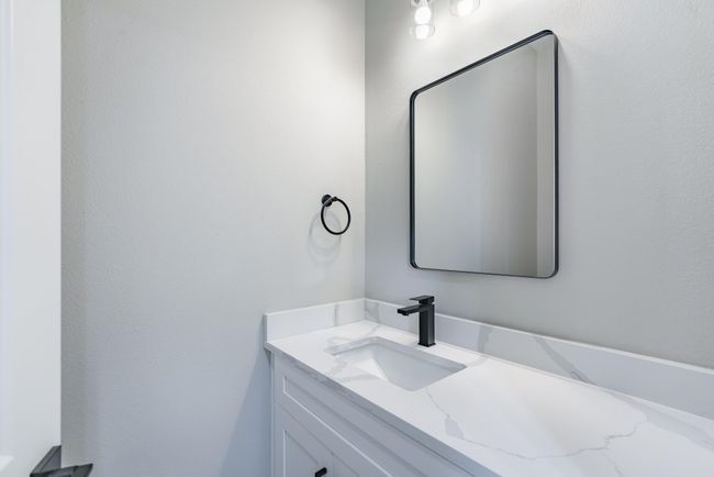 Plenty of cabinet space in all the baths | Image 35