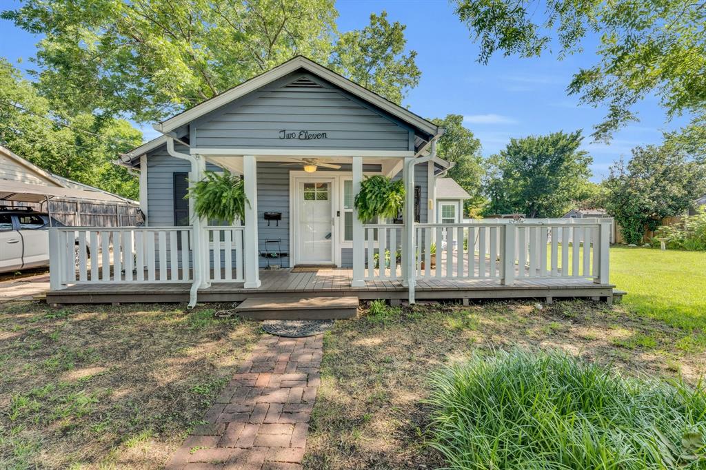 Walnut St, Lancaster, TX 75146
