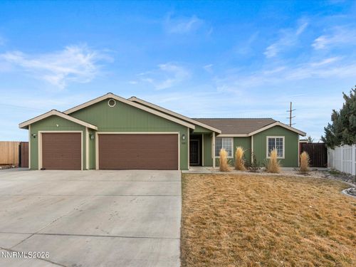 587 Spur Way, Fernley, NV, 89408-8309 | Card Image