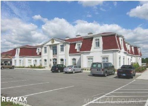 2891 E Maple Rd, Troy, MI, 48083-6106 | Card Image