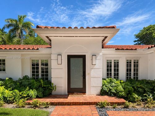 614 San Juan Dr, Coral Gables, FL, 33143-6319 | Card Image