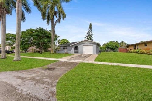 848 Azalea Dr, Royal Palm Beach, FL, 33411-3403 | Card Image