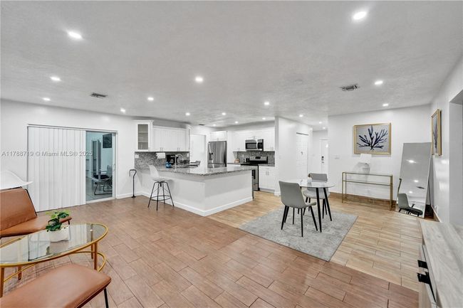 0 - 183 Sunflower Cir, House other with 4 bedrooms, 2 bathrooms and null parking in Royal Palm Beach FL | Image 26