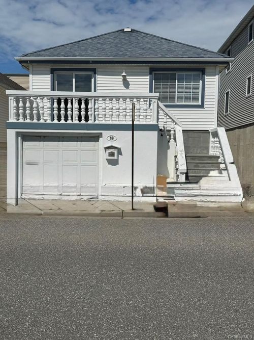 69 Illinois Street, Long Beach, NY, 11561 | Card Image