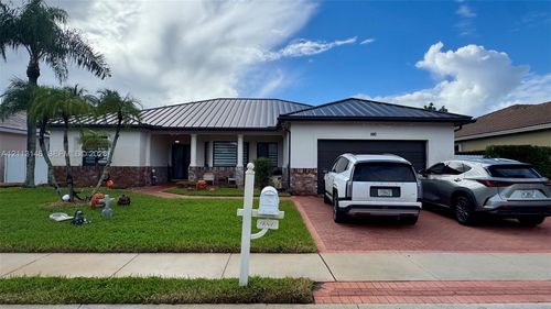 980 Sw 159th Ter, Pembroke Pines, FL, 33027-5007 | Card Image