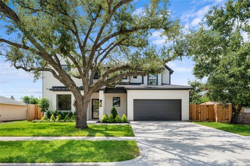 8021 Turquoise Ln, Houston, TX, 77055-1215 | Card Image