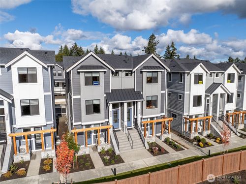 53-13362 Ne 143rd Ct, Woodinville, WA, 98072-7201 | Card Image