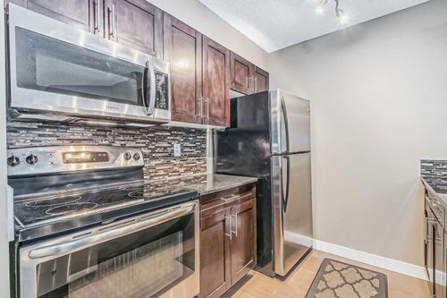 305-195 Kincora Glen Rd Nw, Calgary, AB, T3R0S3 | Card Image