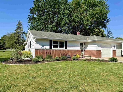 1395 Maricopa Drive, OSHKOSH, WI, 54904 | Card Image