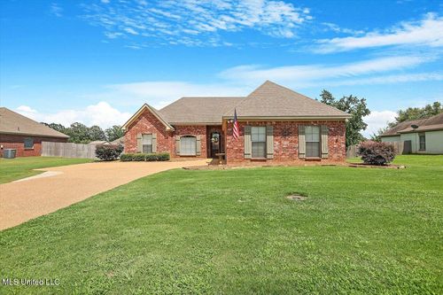 626 Tucker Xing, Brandon, MS, 39042-5032 | Card Image