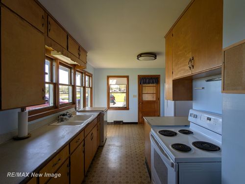 6394 Curtis Rd, Bridgeport, MI, 48722-9771 | Card Image