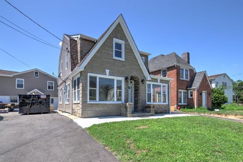 a-8 Dolan Ave, South Amboy, NJ, 08879-2079 | Card Image