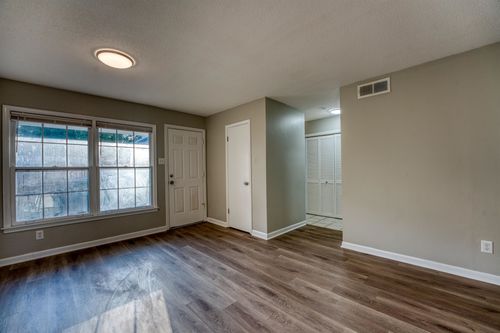 5432-5432 Burton Church Cv, Bartlett, TN, 38134-3004 | Card Image