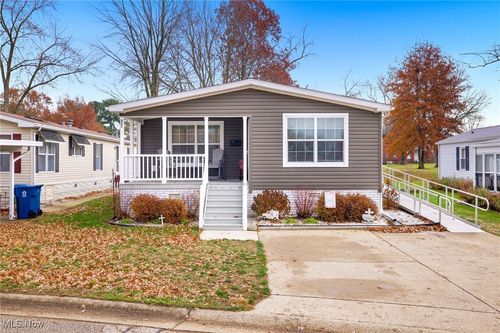 32 C St Sw, Navarre, OH, 44662-9210 | Card Image