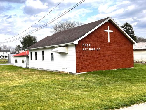 30 & 32 W Main St, Reynoldsville, PA, 15851 | Card Image