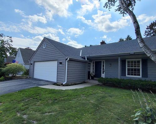 1027 W Shaker Circle, Mequon, WI, 53092 | Card Image