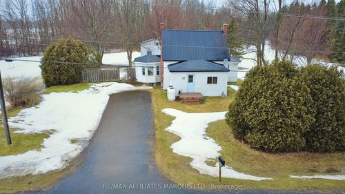 14677 Dafoe Rd, Ingleside, ON, K0C1M0 | Card Image