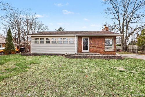 2174 Middlebelt Rd, West Bloomfield, MI, 48324-1836 | Card Image