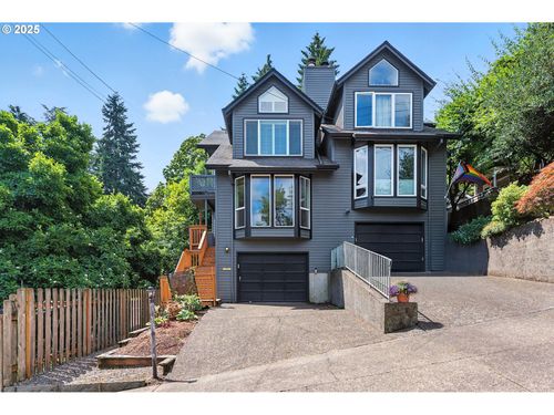 114 S Abernethy St, Portland, OR, 97239-8527 | Card Image