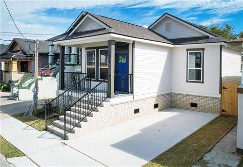 1511 Mazant St, New Orleans, LA, 70117-5231 | Card Image