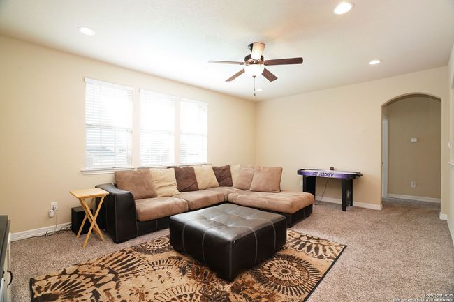 228 Comanche Trl, House other with 4 bedrooms, 3 bathrooms and null parking in Cibolo TX | Image 14