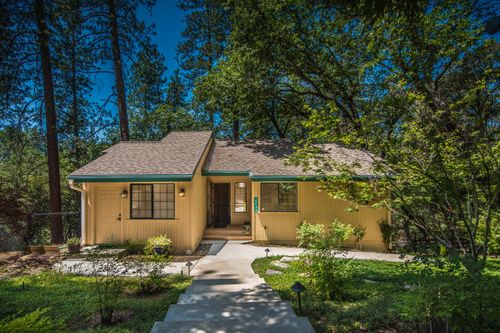 15046 Leiter Way, Grass Valley, CA, 95949-8352 | Card Image