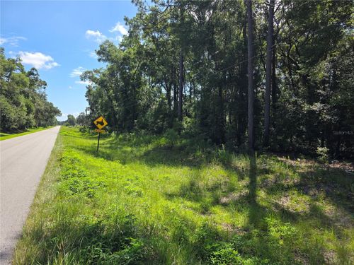 000 Se 33rd St, Morriston, FL, 32668 | Card Image
