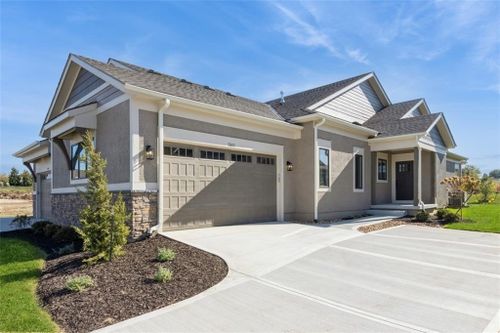 11433 S Waterford Dr, Olathe, KS, 66061-3449 | Card Image