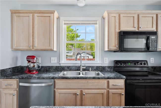7837 Winding Ash Ct, House other with 3 bedrooms, 3 bathrooms and null parking in Chesterfield VA | Image 18