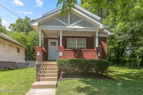 3223 Herman St, Louisville, KY, 40212-2220 | Card Image