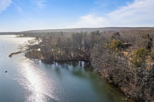 163 Oswegatchie Rd, Waterford, CT, 06385-1427 | Card Image