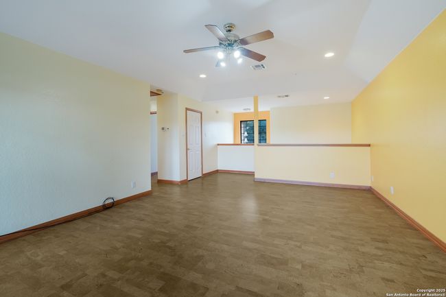 542 Silver Spgs, House other with 3 bedrooms, 3 bathrooms and null parking in Helotes TX | Image 7