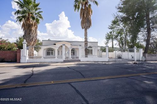 442 E Calle Sonora, Nogales, AZ, 85621-1122 | Card Image
