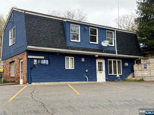 30 Greenwood Lake Tpke, Ringwood, NJ, 07456-1504 | Card Image