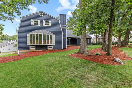 2044 Hidden Valley Dr, Crown Point, IN, 46307 | Card Image