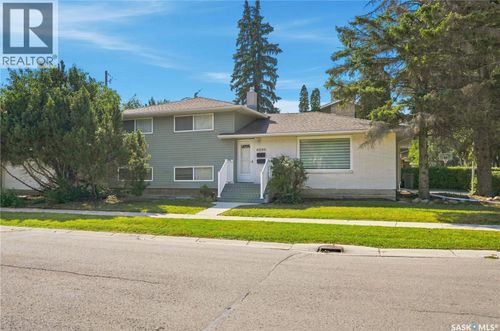 4200 Hillsdale St, Regina, SK, S4S3Z2 | Card Image