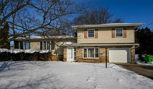 3475 Heckman St Nw, Uniontown, OH, 44685-9140 | Card Image