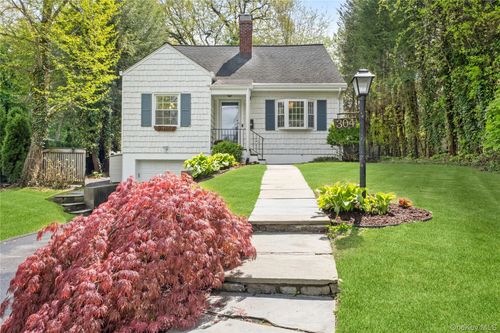 304 Boulevard, Scarsdale, NY, 10583-6302 | Card Image