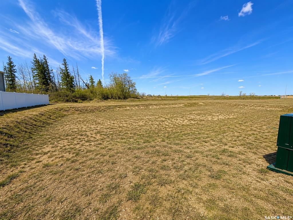 Land in Pilot Butte 3