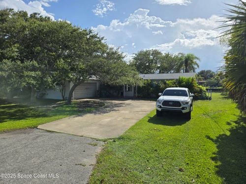 103 Sunset Dr, Cocoa Beach, FL, 32931-2729 | Card Image