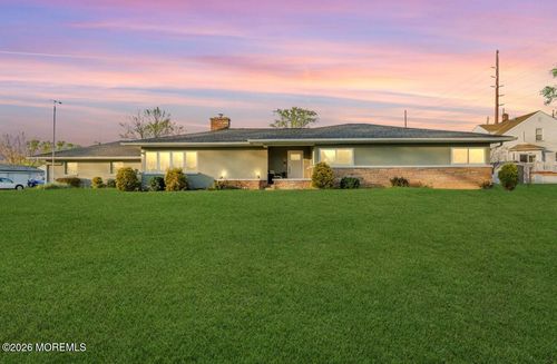 210 Springlawn Ave, Aberdeen, NJ, 07747-2417 | Card Image