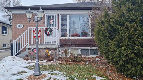 124 Overture Rd, Scarborough, ON, M1E2W4 | Card Image