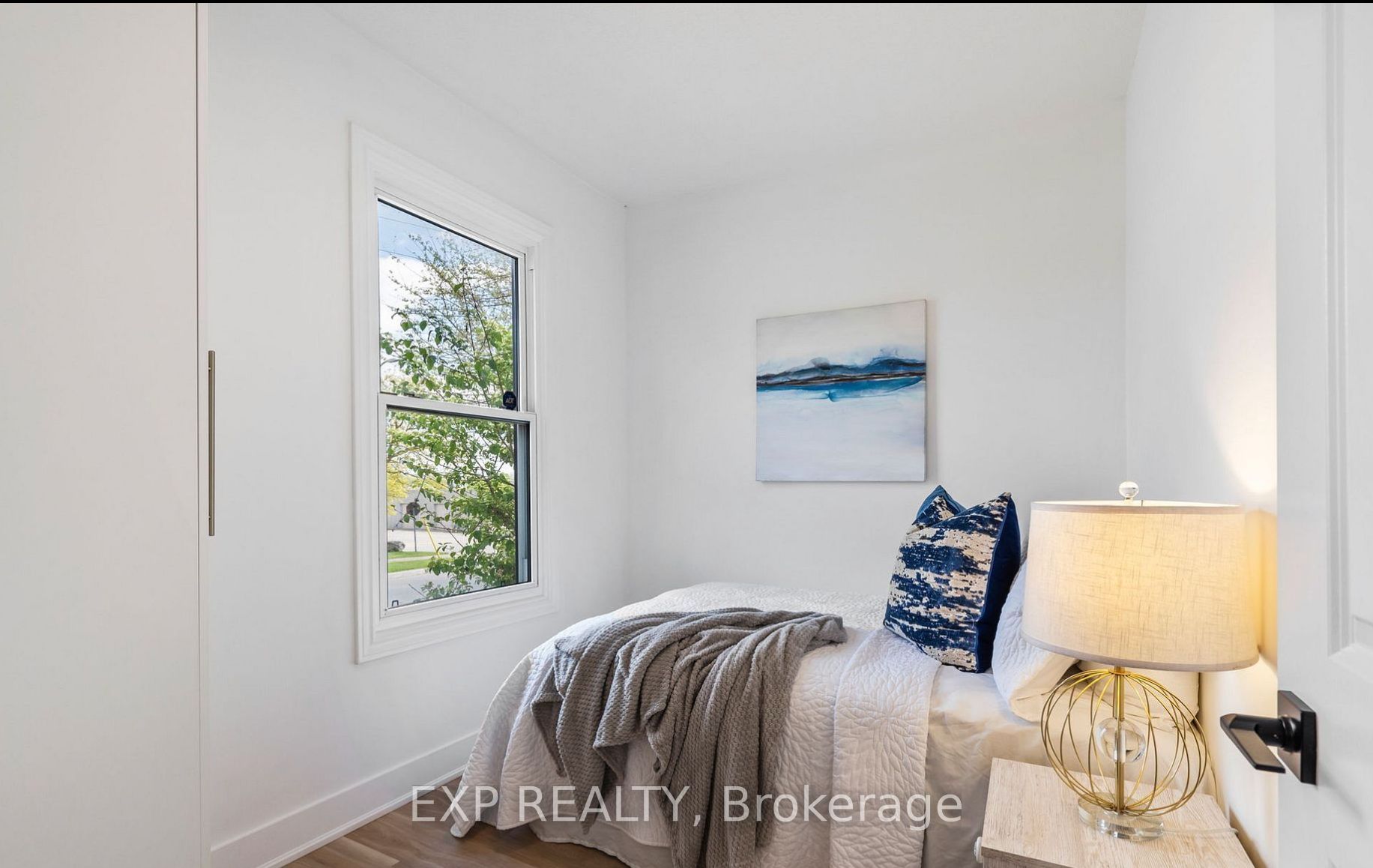 Residential Lease in London East 4